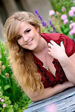 Ukrainian mail order bride Olesya from Cherkassy with light brown hair and green eye color - image 2