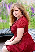 Ukrainian mail order bride Olesya from Cherkassy with light brown hair and green eye color - image 3
