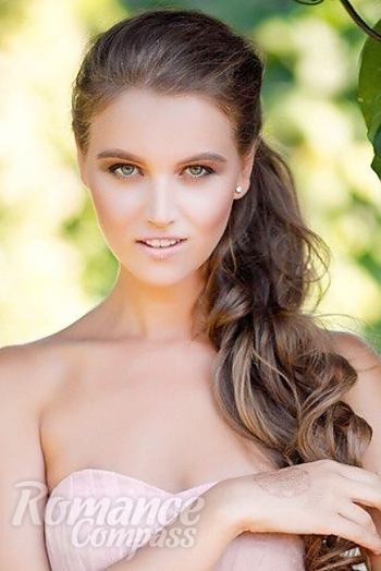 Ukrainian mail order bride Maria from Kiev with light brown hair and grey eye color - image 1