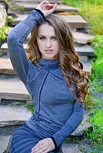 Ukrainian mail order bride Natali from Kiev with brunette hair and green eye color - image 2