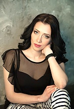 Ukrainian mail order bride Nataliya from Izyum with brunette hair and green eye color - image 8