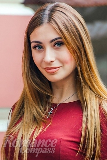 Ukrainian mail order bride Julia from Odessa with light brown hair and green eye color - image 1