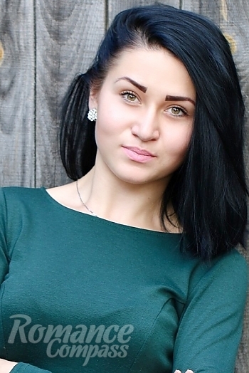 Ukrainian mail order bride Valentina from Nova Kachovka with black hair and brown eye color - image 1
