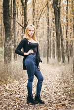Ukrainian mail order bride Lilya from Pokrov with blonde hair and brown eye color - image 9