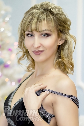 Ukrainian mail order bride Irina from Nikolaev with white grey hair and blue eye color - image 1