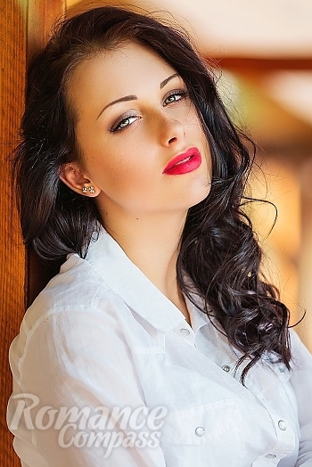 Ukrainian mail order bride Julia from Nikolaev with black hair and grey eye color - image 1
