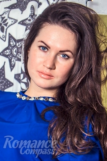 Ukrainian mail order bride Darya from Krasnodar with brunette hair and blue eye color - image 1