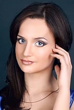 Ukrainian mail order bride Daria from Gorlovka with light brown hair and grey eye color - image 2