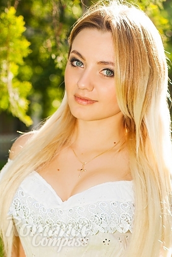 Ukrainian mail order bride Aleksandra from Odessa with blonde hair and grey eye color - image 1