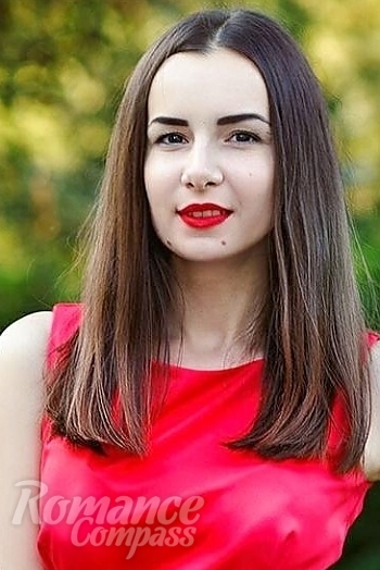 Ukrainian mail order bride Anna from Dnipro with brunette hair and brown eye color - image 1