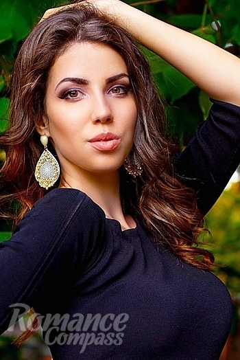 Ukrainian mail order bride Marina from Sofia with brunette hair and grey eye color - image 1