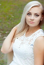 Ukrainian mail order bride Jana from Kamianske with blonde hair and green eye color - image 2