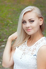 Ukrainian mail order bride Jana from Kamianske with blonde hair and green eye color - image 4