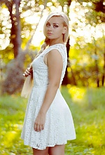 Ukrainian mail order bride Jana from Kamianske with blonde hair and green eye color - image 8