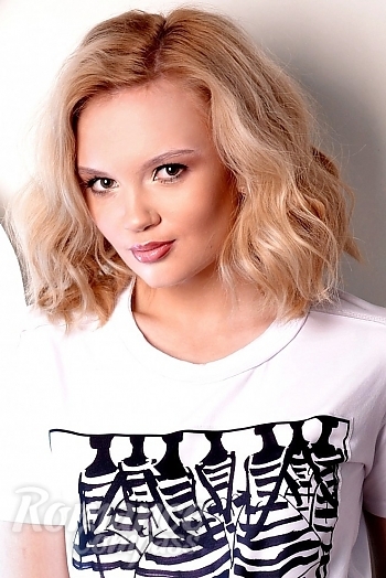 Ukrainian mail order bride Katerina from Kharkov with blonde hair and brown eye color - image 1