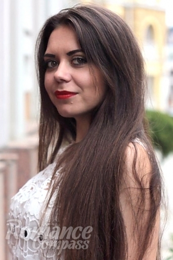 Ukrainian mail order bride Natalia from Kiev with brunette hair and hazel eye color - image 1
