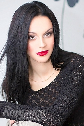 Ukrainian mail order bride Alina from Kharkov with black hair and green eye color - image 1