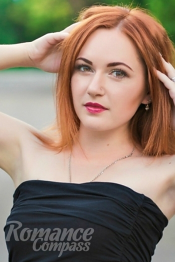 Ukrainian mail order bride Inna from Poltava with red hair and brown eye color - image 1