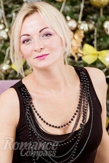 Ukrainian mail order bride Nataliya from Chornomorsk with blonde hair and grey eye color - image 1