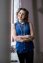 Ukrainian mail order bride Ksenia from Cherkassy with light brown hair and brown eye color - image 5