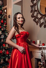 Ukrainian mail order bride Darina from Kiev with brunette hair and green eye color - image 2