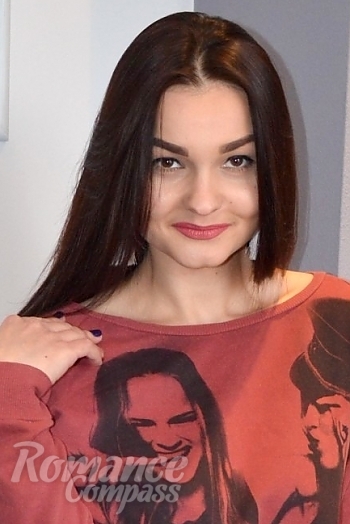 Ukrainian mail order bride Anna from Lugansk with black hair and brown eye color - image 1