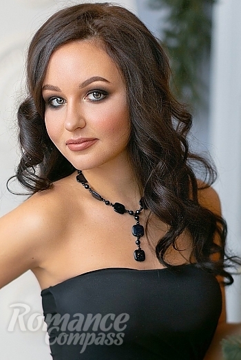 Ukrainian mail order bride Irina from nikolaev with brunette hair and hazel eye color - image 1