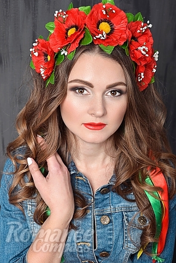 Ukrainian mail order bride Tamara from Odessa with light brown hair and brown eye color - image 1