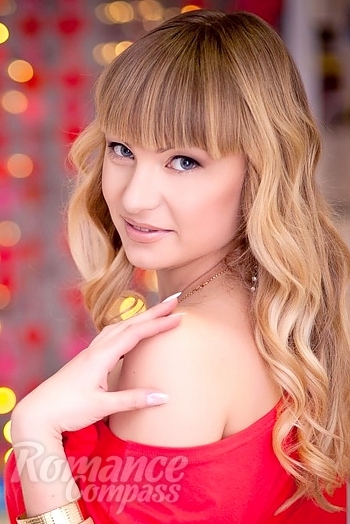 Ukrainian mail order bride Elena from Kiev with blonde hair and grey eye color - image 1