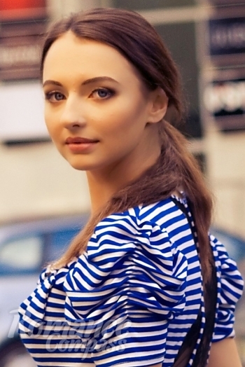 Ukrainian mail order bride Viktoria from Belaya Tserkov with light brown hair and blue eye color - image 1