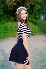 Ukrainian mail order bride Victoria Berlet from Kharkov with red hair and brown eye color - image 2