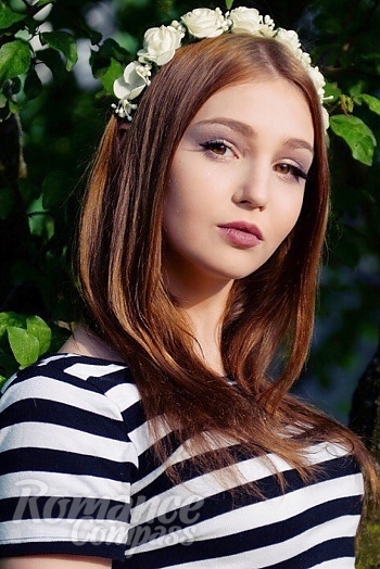 Ukrainian mail order bride Victoria Berlet from Kharkov with red hair and brown eye color - image 1