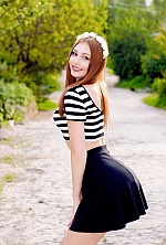 Ukrainian mail order bride Victoria Berlet from Kharkov with red hair and brown eye color - image 4