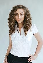 Ukrainian mail order bride Svetlana from Minsk with light brown hair and green eye color - image 10