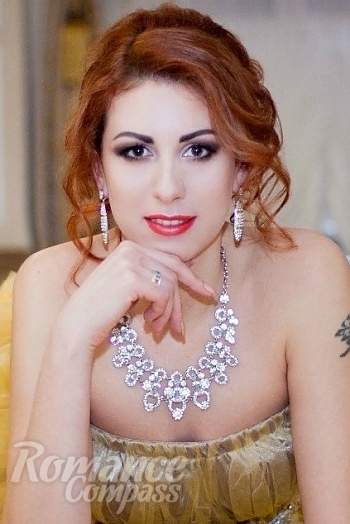 Ukrainian mail order bride Natalya from Kremenchug with brunette hair and brown eye color - image 1