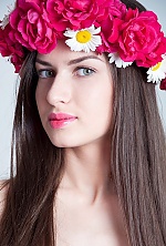 Ukrainian mail order bride Daria from Zaporozhye with auburn hair and green eye color - image 3