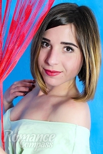 Ukrainian mail order bride Zoya from Nikolaev with brunette hair and hazel eye color - image 1