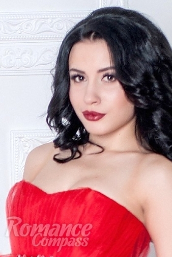 Ukrainian mail order bride Anastasia from Krivoy Rog with black hair and brown eye color - image 1