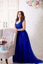 Ukrainian mail order bride Julia from Krivoy Rog with light brown hair and blue eye color - image 4