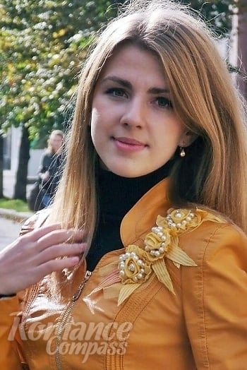 Ukrainian mail order bride Vlada from Kharkov with light brown hair and brown eye color - image 1
