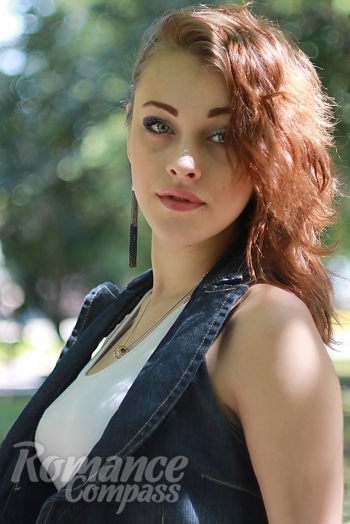 Ukrainian mail order bride Valeriya from Kiev with light brown hair and green eye color - image 1