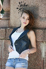 Ukrainian mail order bride Valeriya from Kiev with light brown hair and green eye color - image 4