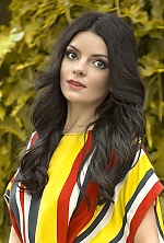 Ukrainian mail order bride Elizaveta from Kiev with black hair and hazel eye color - image 2