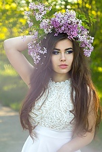 Ukrainian mail order bride Alena from Kharkiv with brunette hair and brown eye color - image 2