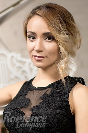 Ukrainian mail order bride Tatyana from Belaya Tzerkov with blonde hair and brown eye color - image 1