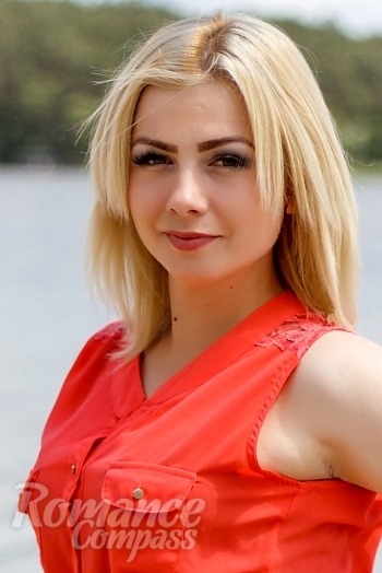 Ukrainian mail order bride Maria from Zhytomyr with blonde hair and grey eye color - image 1