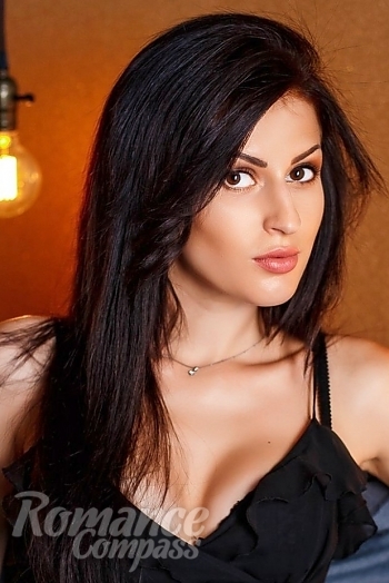 Ukrainian mail order bride Eugenia from Mariupol with brunette hair and hazel eye color - image 1