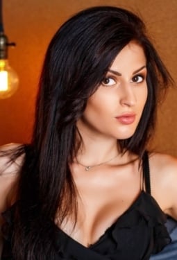 Eugenia, 32 y.o. from Mariupol, Ukraine