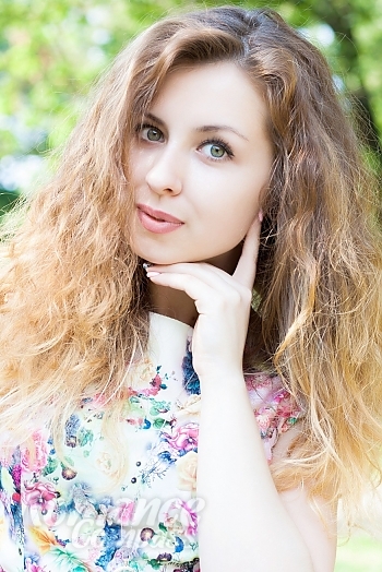 Ukrainian mail order bride Anna from Kremenchug with light brown hair and green eye color - image 1