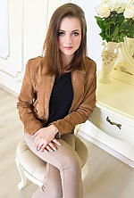 Ukrainian mail order bride Alinochka from Zaporozhye with brunette hair and green eye color - image 2